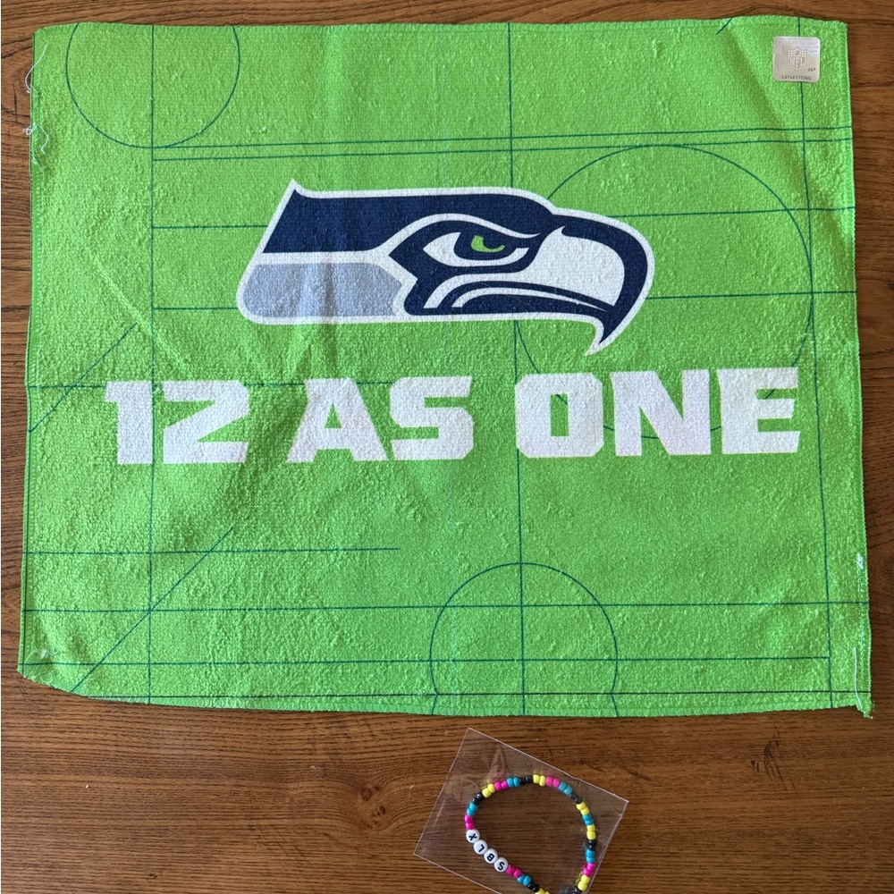 Super Bowl Seattle Seahawks towel with official NFL sticker